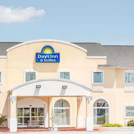 Days Inn & Suites By Wyndham Swainsboro מראה חיצוני תמונה