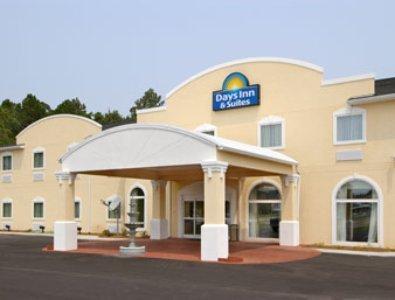 Days Inn & Suites By Wyndham Swainsboro מראה חיצוני תמונה