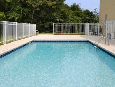 Days Inn & Suites By Wyndham Swainsboro מתקנים תמונה